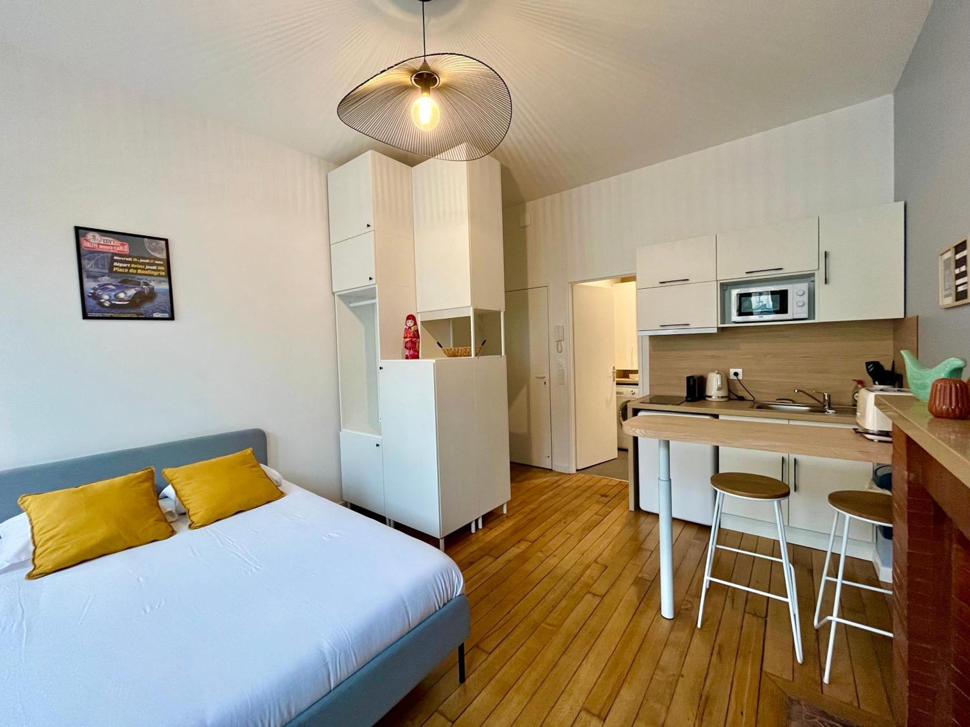 Suite Clovis - 1 Reims Kültér fotó